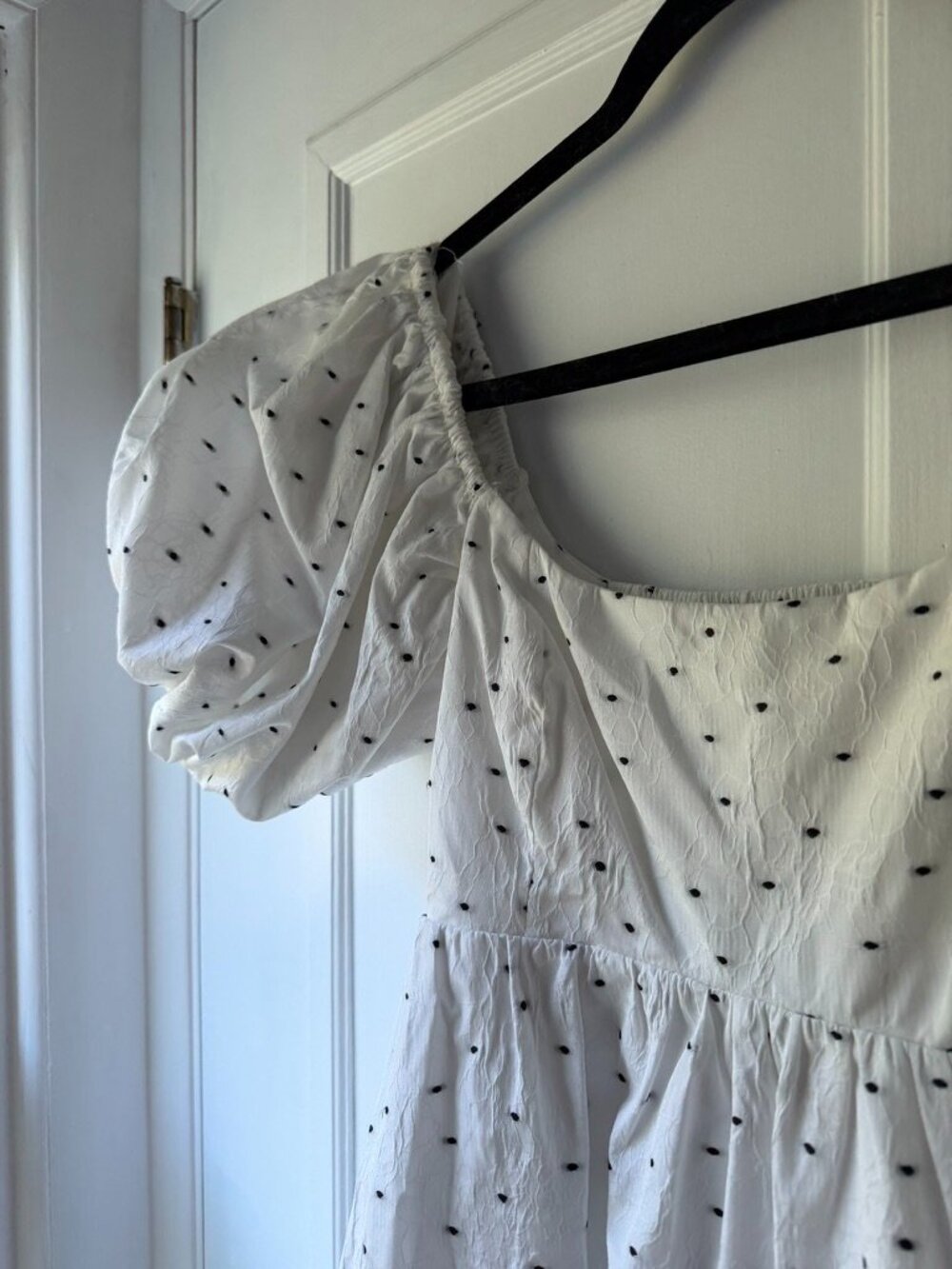 Moon River White Polka Dot Textured Puff Sleeve Mini Dress Size S - Picture 5 of 7